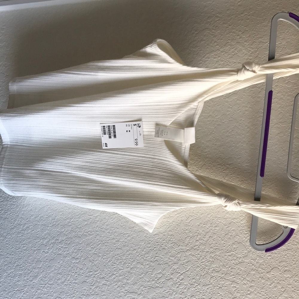 H&M tank tops